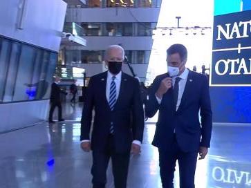 Biden and Sánchez 'talked on a number of different issues', albeit 'just briefly', confirms the White House