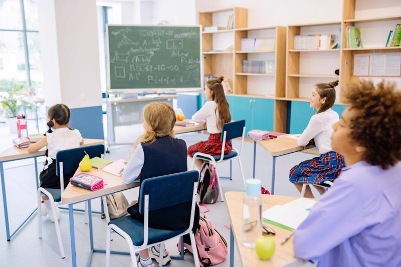 Moving to Spain with kids: Where to live near top international schools