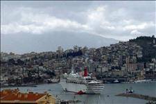 Spanish tourists back home after botched cruise