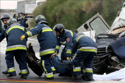 Six Portuguese workers killed in head-on smash