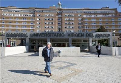Pioneering surgery on 39-stone patient
