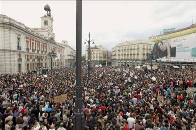 Thousands join Puerta del Sol protest