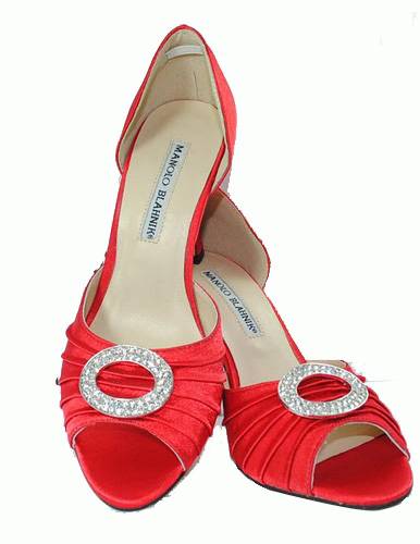 Manolo Blahnik wins Spain's National Fashion Design Award for 2012