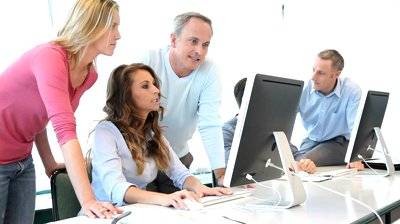 Civil servants to work nine to five