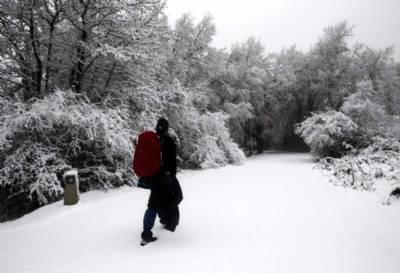 First winter snows bring weather warnings across Spain