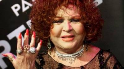 Sara Montiel and Margaret Thatcher: Two women who shook up their establishments pass away today