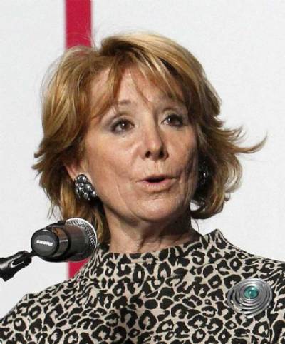Esperanza Aguirre tells Rajoy to reduce income tax 