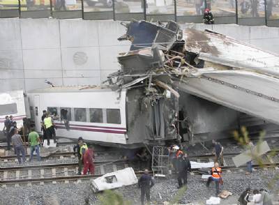 Santiago rail tragedy: Four children and 29 adults critical, 80 confirmed dead
