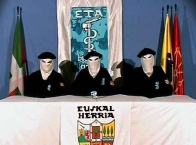 ETA 'will hand in its arms before Christmas'
