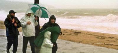 Cold front brings gales to Spain's coasts