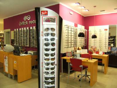 Glasses and contact lenses go up in price due to IVA bracket change ordered by EU