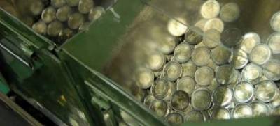 Economy starts to grow as GDP predictions more optimistic