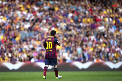 British banker who threw himself under a train was helping Barça FC's Lionel Messi stash his cash, says UK press