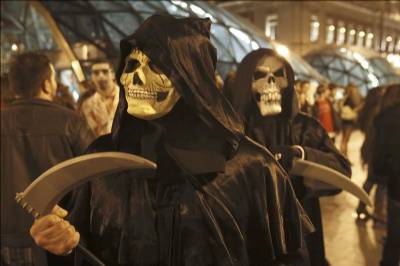 Hallowe'en celebrated by seven million at 70,000 parties in Spain 