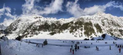 First snows of winter see start of Spain's ski season