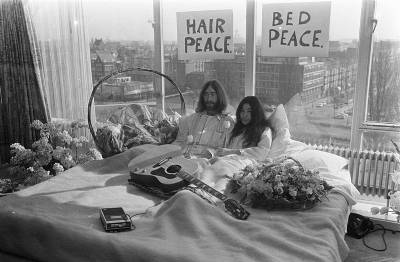 John Lennon and Yoko Ono's anti-Vietnam war 'Bed-In' photos on display in Málaga