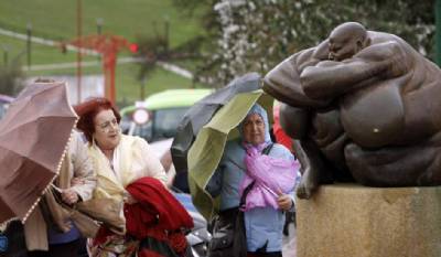 Windy weekend across Spain, especially on the Med