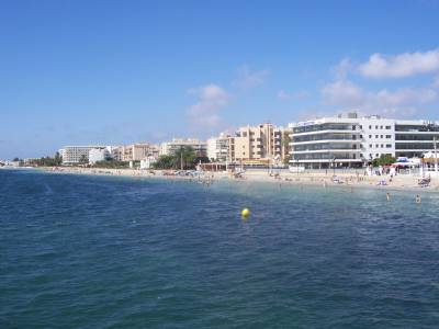Ibiza's Platja d'En Bossa most expensive for holiday rentals, Galicia and Valencia cheapest