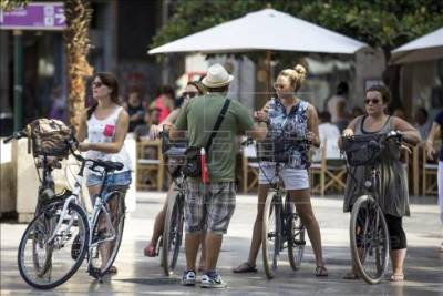 Record tourism figures again in July