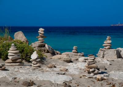 Stone art craze is 'destroying historical site'