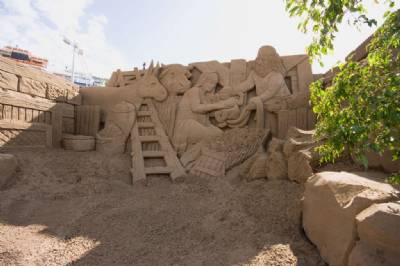 Gran Canaria sand Nativity scene open to public