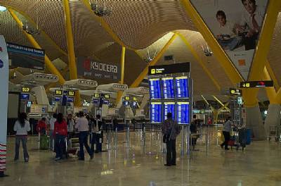 Flights to Spain delayed by up to four hours by French air-traffic controller strike