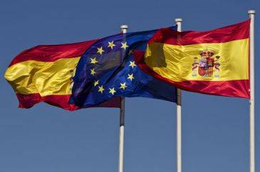 Will 'Brexit' influence how Spaniards vote today? Statistics show seven in 10 support being in the EU