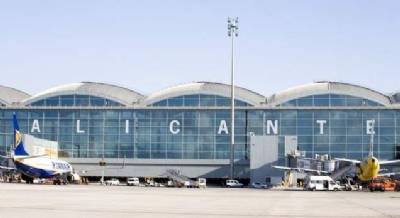 Irish fugitive wanted for kidnap and theft arrested near Alicante-Elche airport