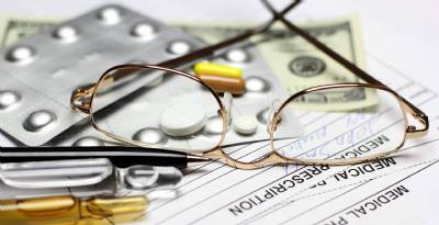 Health minister hints pensioners earning over €18,000 a year may have to pay more for prescriptions