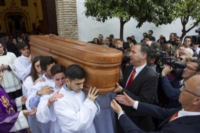 Standing-room only at funeral for Pablo Ráez, leukaemia patient behind viral campaign to drum up a million bone-marrow donors