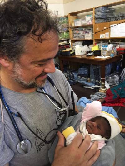 Spanish aid workers rescue 218 migrants in the Med in one day, including newborn baby