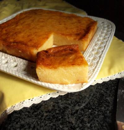 Olympic high-jumper Ruth Beitia, ambassador for Cantabria's 'sobao pasiego' and 'quesada'