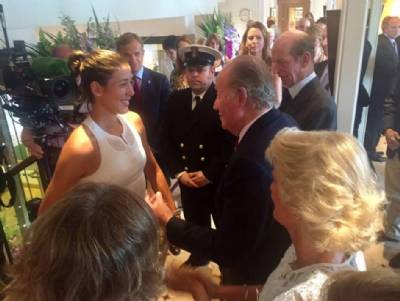 Spanish Wimbledon victory: Garbiñe Muguruza beats Venus Williams in straight sets