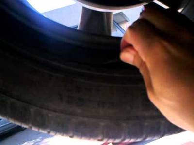 A million cars on Spain's roads have 'serious tyre problems': Low tread, wrong pressure and uneven wear
