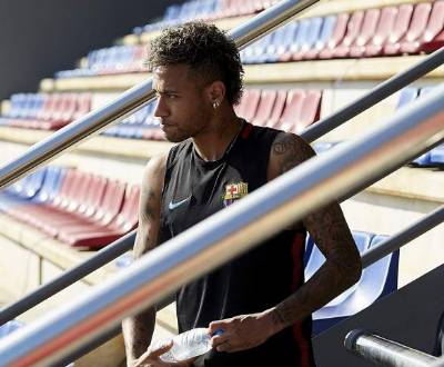 La Liga rejects Neymar's €222m transfer fee, but Barça forward can still join PSG
