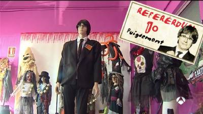 Puigdemont Hallowe'en costumes sell out