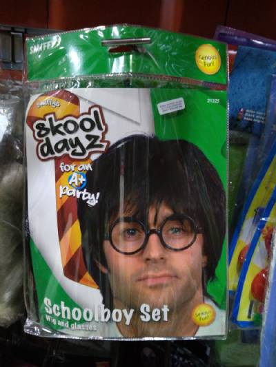 Puigdemont Hallowe'en costumes sell out
