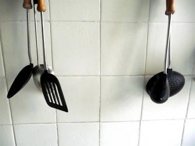 Male Chefs more authoritarian and earn up to 28% more than female chefs