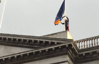 Dublin flies Catalunya flag in 'support'