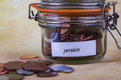 Private pension withdrawal permitted after 10 years' savings