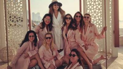 Spanish women in heiress' hen party air crash