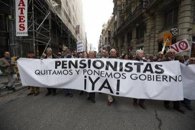 Pensioners protest across Spain