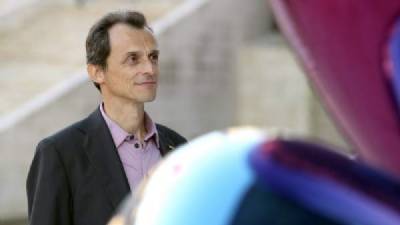 Astronaut who inspired kids to be spacemen becomes minister