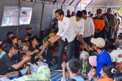 Spanish tourists trapped by Indonesian earthquake now safe