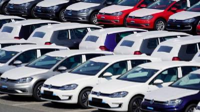 Volkswagen recalls Tiguan and Touran models with 'short-circuit risk'