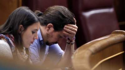 Podemos premature babies' parents praise health service, Royals and political rivals