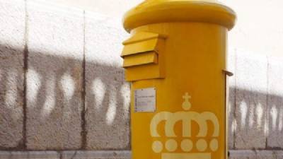 Post office opens 11,200 jobs, preventing Christmas strikes