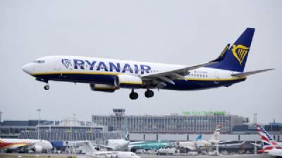 Ryanair cabin crew call off Tuesday's strike