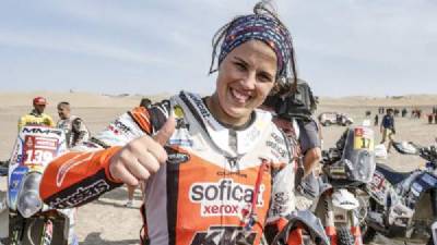 Dakar Rally: Laia Sanz top female; Carlos Sainz Sr wins final stage