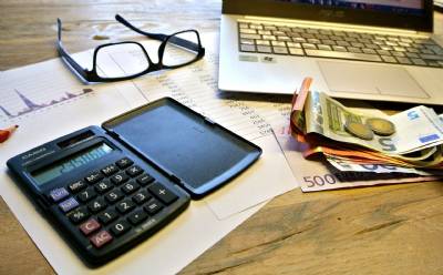 Bank account commission to be capped at €3 a month